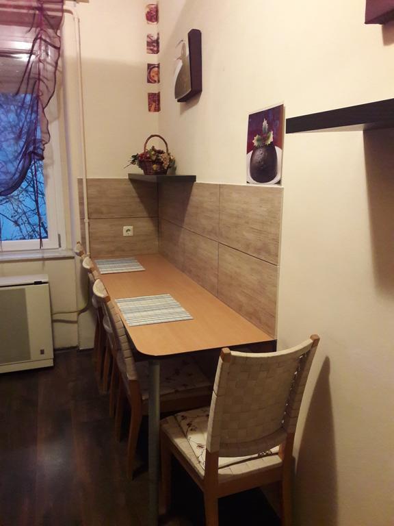 Home Apartman Debreţin Exterior foto